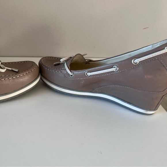 Geox Heeled Boat Shoes - Picture 8 of 12